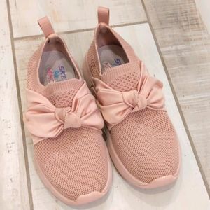 Sweet pink sneaks